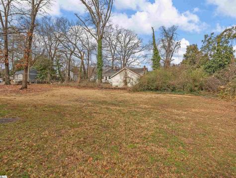 115/117 Oak Street Greer SC 29651
