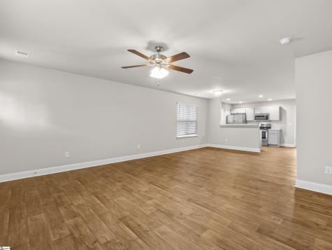 115/117 Oak Street Greer SC 29651