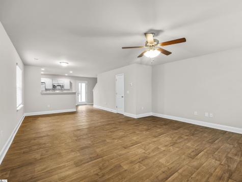 115/117 Oak Street Greer SC 29651