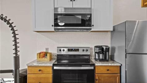 963 Fishermans Cove Seneca SC 29672