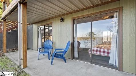 963 Fishermans Cove Seneca SC 29672