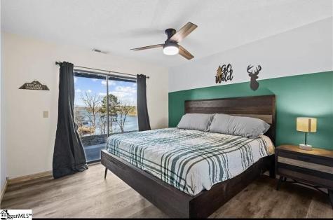 963 Fishermans Cove Seneca SC 29672