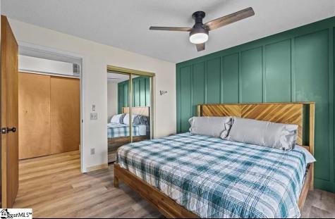 963 Fishermans Cove Seneca SC 29672