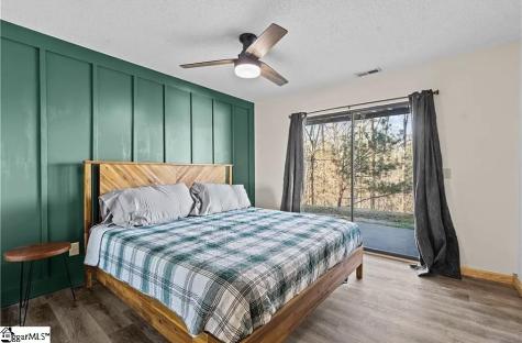 963 Fishermans Cove Seneca SC 29672