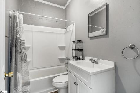 7 Edgewood Drive Ware Shoals SC 29692