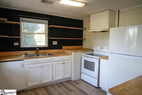2 Sunnydale Drive Greenville SC 29609