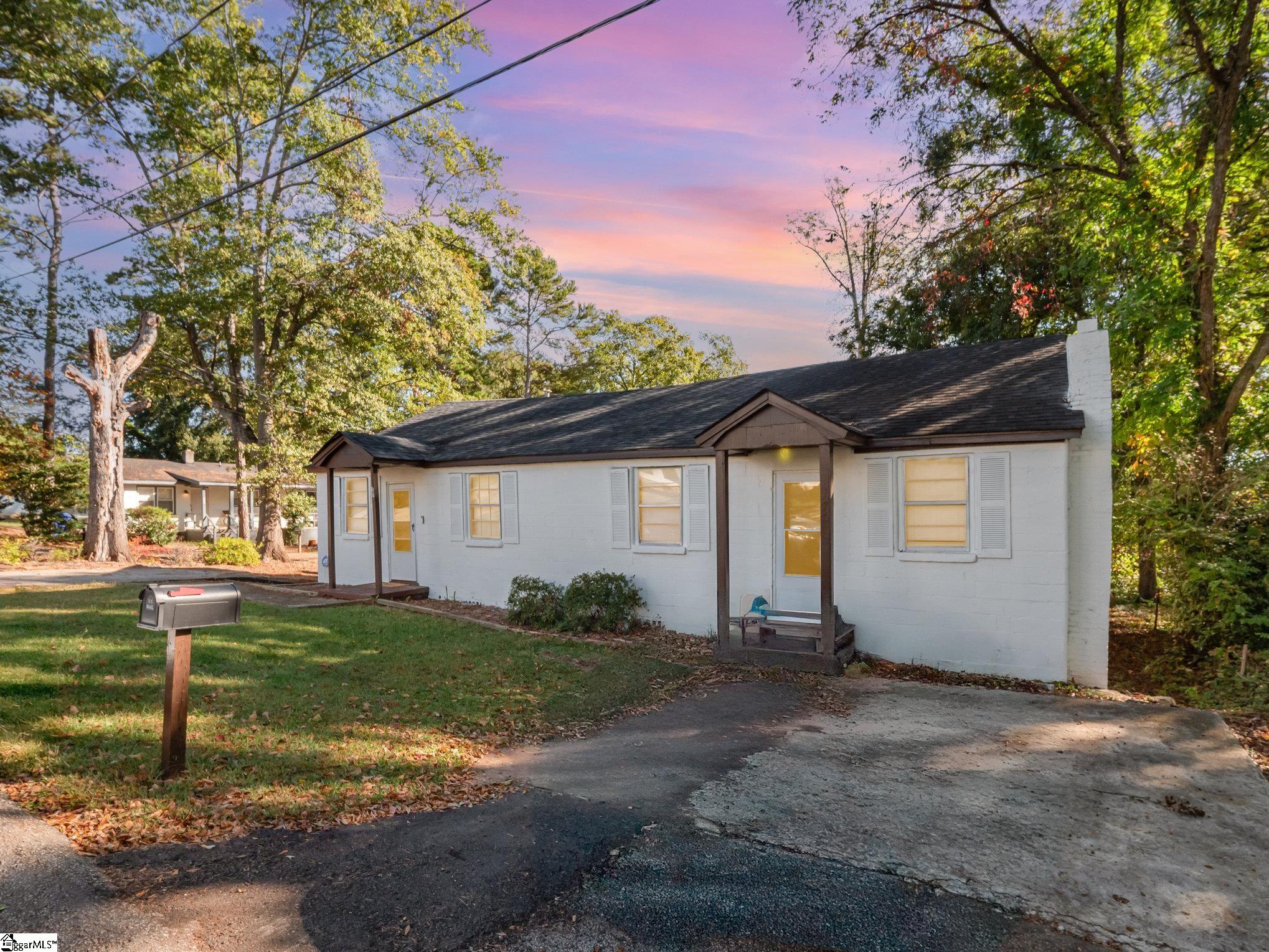 17 Bridwell Avenue Greenville SC 29607