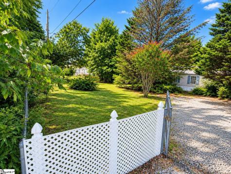 215 W Roosevelt Drive Anderson SC 29626
