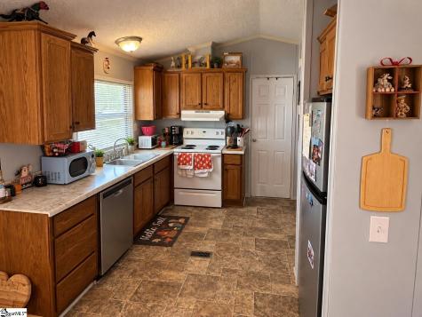 215 W Roosevelt Drive Anderson SC 29626