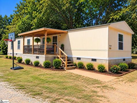 215 W Roosevelt Drive Anderson SC 29626