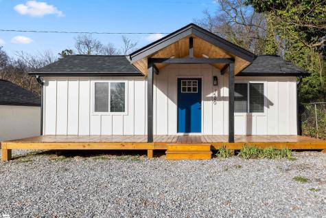 1538 Farley Avenue Spartanburg SC 29306
