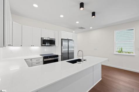 4 Conyers Street Greenville SC 29609