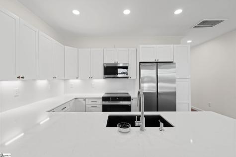 4 Conyers Street Greenville SC 29609