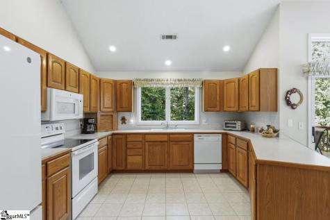439 Cane Creek Landing Seneca SC 29672