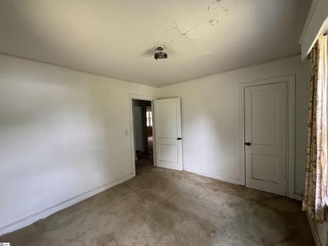 6 Shadow Lane Taylors SC 29687