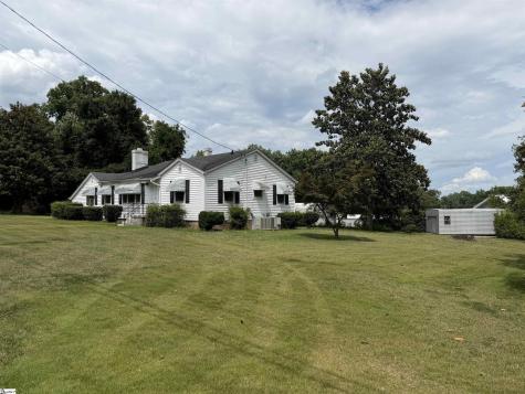 6 Shadow Lane Taylors SC 29687
