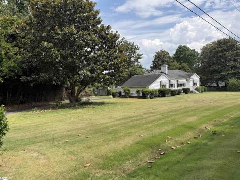 6 Shadow Lane Taylors SC 29687