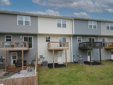 8 Verdant Leaf Way Greenville SC 29617