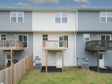 8 Verdant Leaf Way Greenville SC 29617