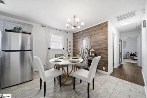 22 Ray Street Greenville SC 29611