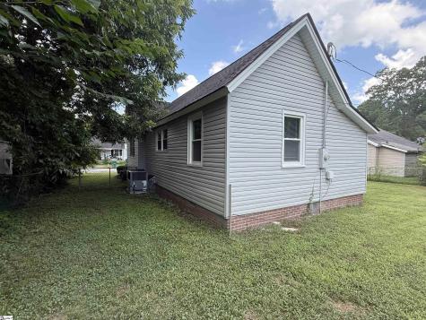 402 Florence Street Clinton SC 29335