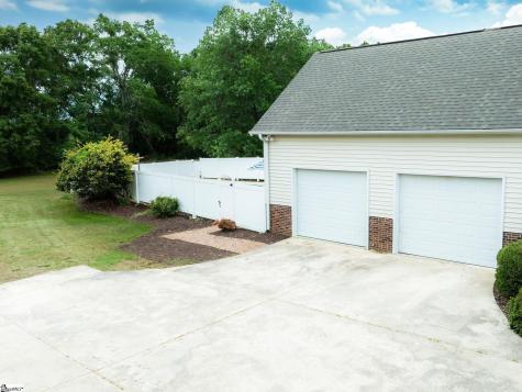 106 Knoll Creek Drive Simpsonville SC 29680