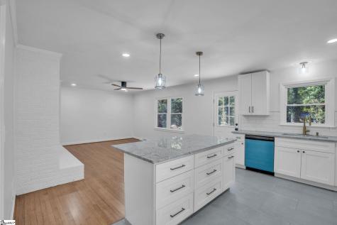 26 Pine Creek Court Greenville SC 29605