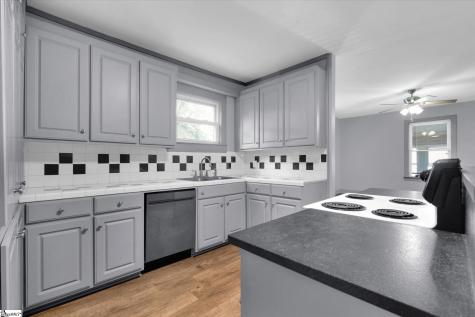 33 Ross Street Greenville SC 29611