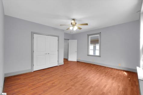 33 Ross Street Greenville SC 29611