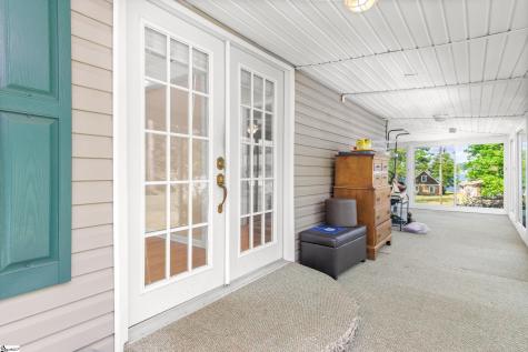 32 Hall Street Cross Hill SC 29332