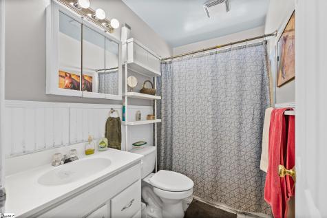 9 Michael Drive Greenville SC 29611