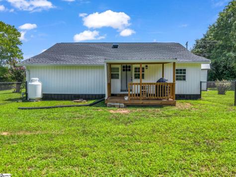 605 Hollis Road Ellenboro NC 28040