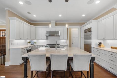 114 Peninsula Court Sunset SC 29685