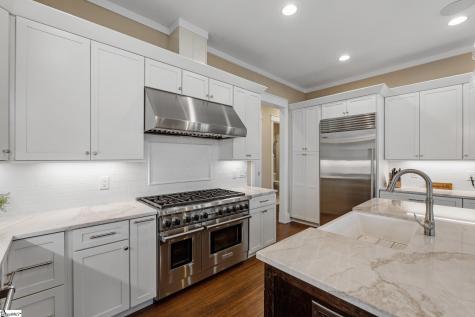 114 Peninsula Court Sunset SC 29685