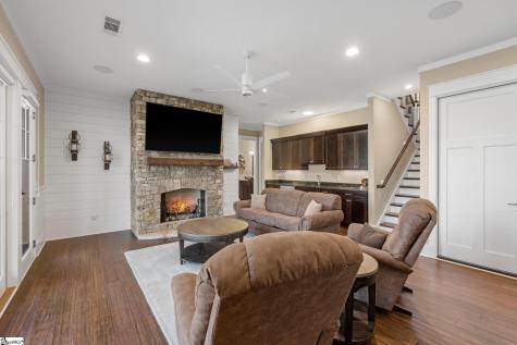 114 Peninsula Court Sunset SC 29685