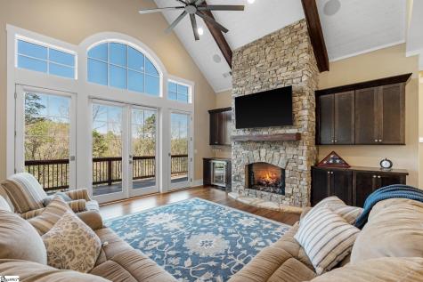 114 Peninsula Court Sunset SC 29685