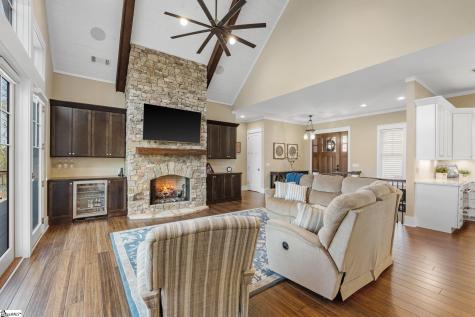 114 Peninsula Court Sunset SC 29685