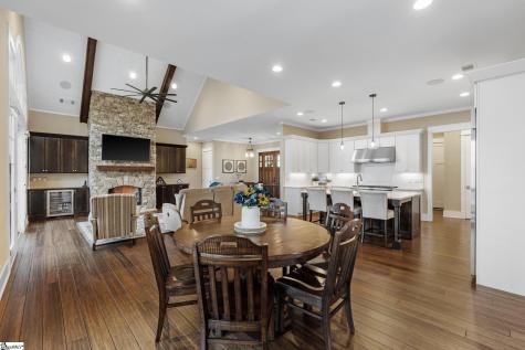 114 Peninsula Court Sunset SC 29685