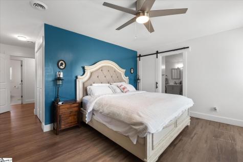 1906 417 Highway Woodruff SC 29388