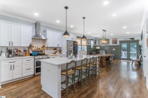 20 Bleckley Avenue Greenville SC 29607