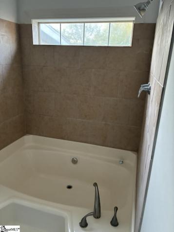 9 A Looper Street Greenville SC 29611
