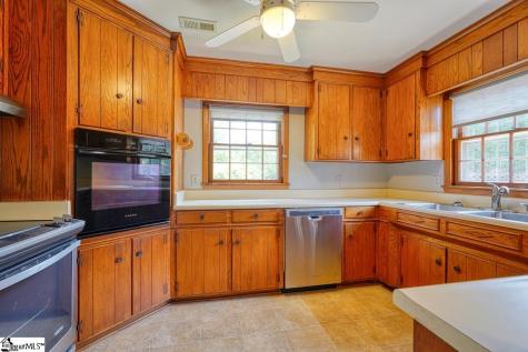 103 Pinetree Circle Spartanburg SC 29307