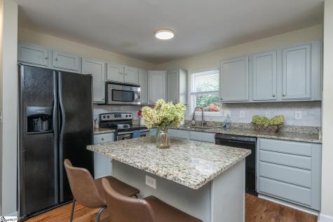18 Fleming Street Greenville SC 29607
