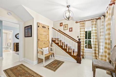 520 Esseola Street Saluda NC 28773
