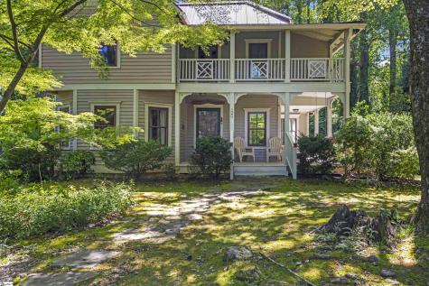 520 Esseola Street Saluda NC 28773