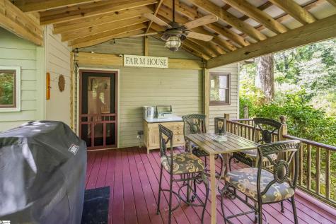 520 Esseola Street Saluda NC 28773