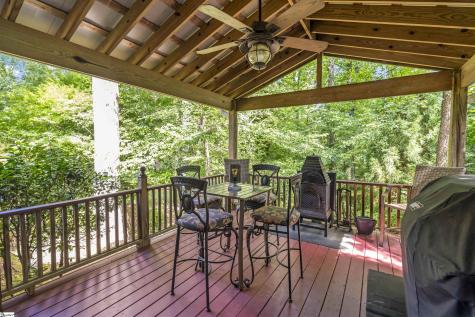 520 Esseola Street Saluda NC 28773