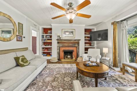 520 Esseola Street Saluda NC 28773