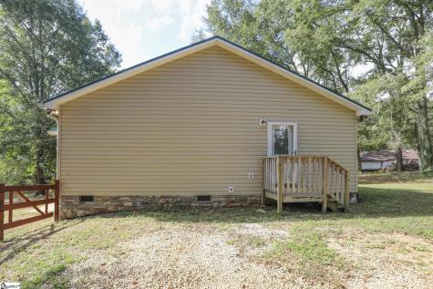 112 Aiken Street Central SC 29630