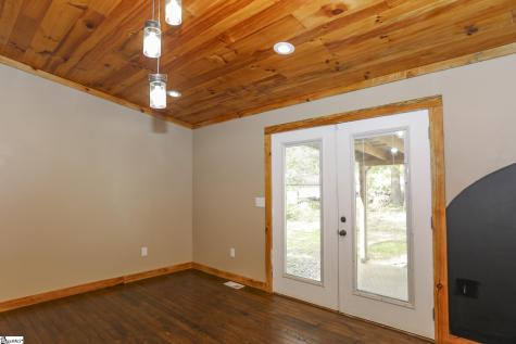 112 Aiken Street Central SC 29630